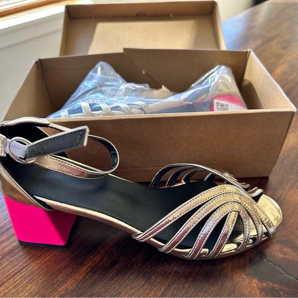 Stylish Metallic and Pink Block Heel Sandals